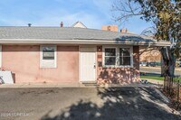 Building Photo - 105 Clark St