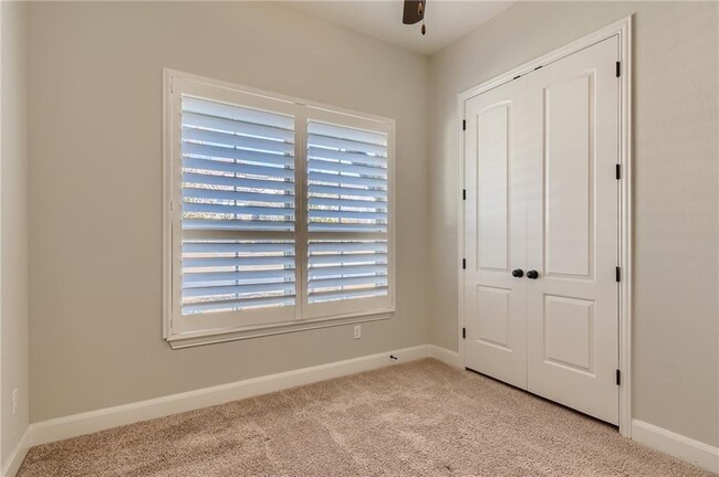 Building Photo - 208 Maxwell Way