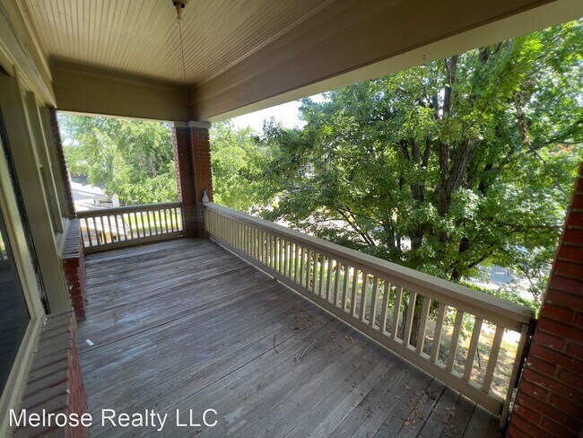 Building Photo - 1 br, 1 bath House - 137 1/2 NW 17th Street