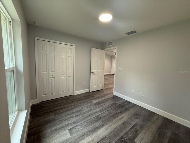Building Photo - 15424 SW 27th Ln
