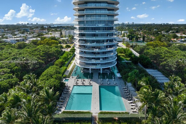 Building Photo - 8701 Collins Ave