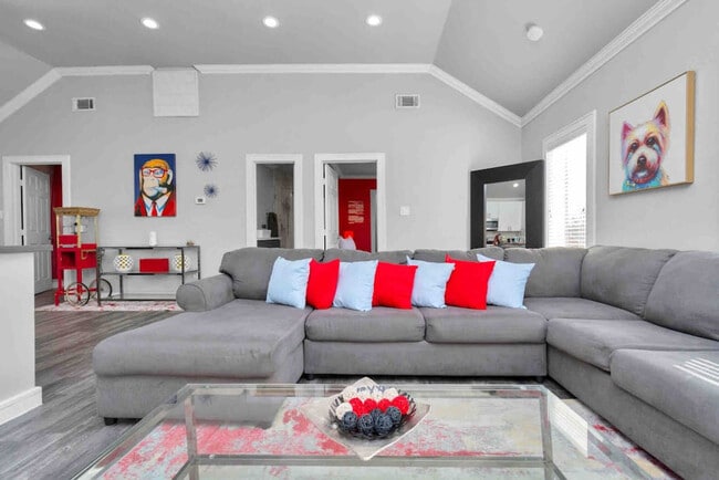 Building Photo - 2615 Arbor St