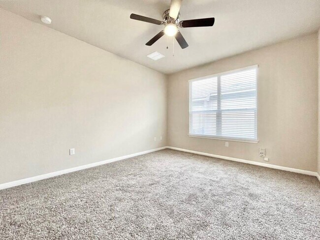 Building Photo - 126 Adage Dr