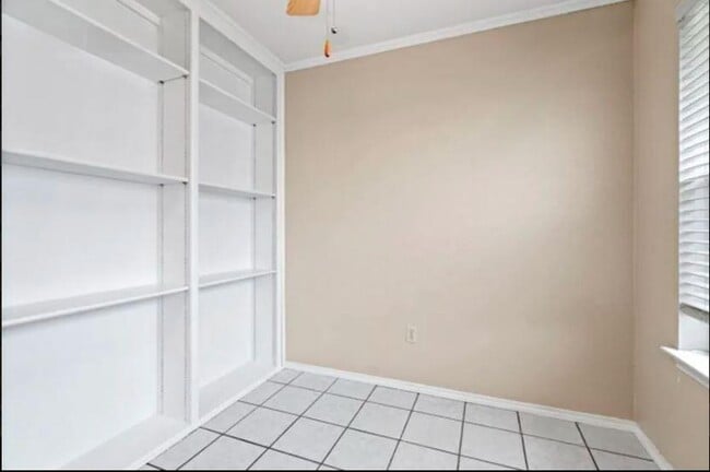 Building Photo - 2807 Beechnut Trce