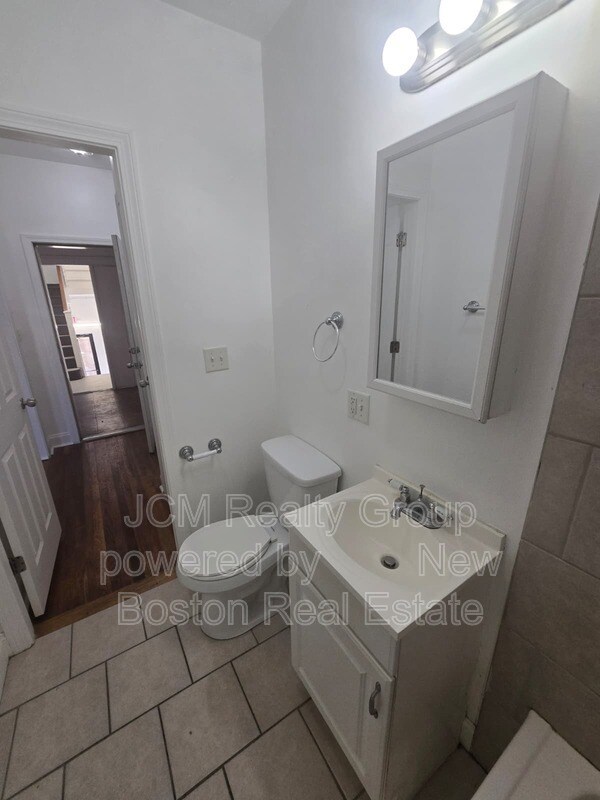 Building Photo - 131 Ocean St