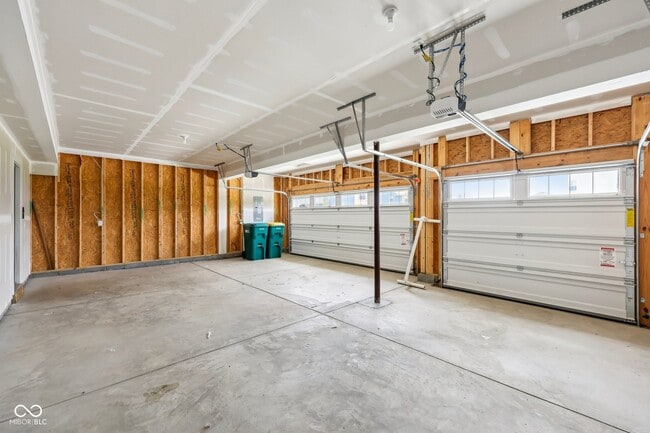 Building Photo - 17255 Gresham Ln