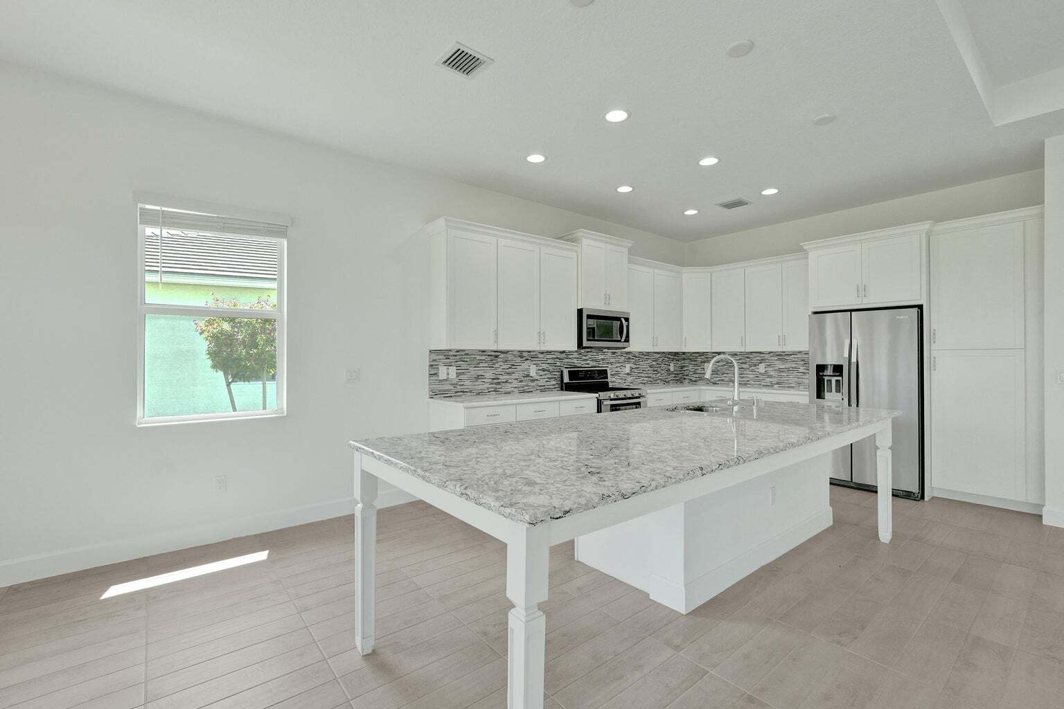 Building Photo - 5194 Macoon Way