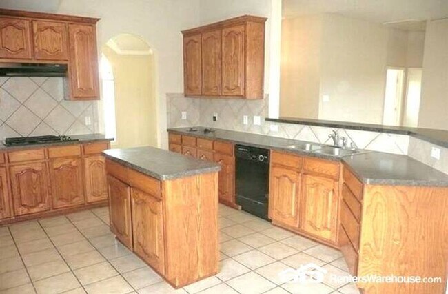 Building Photo - Beautiful 4 bedroom Home In Frisco!!!