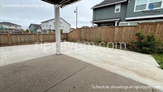Building Photo - 3928 SE 77th Ave