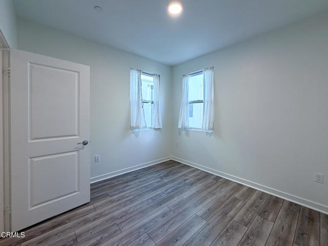 Building Photo - 1568 E Thompson Blvd