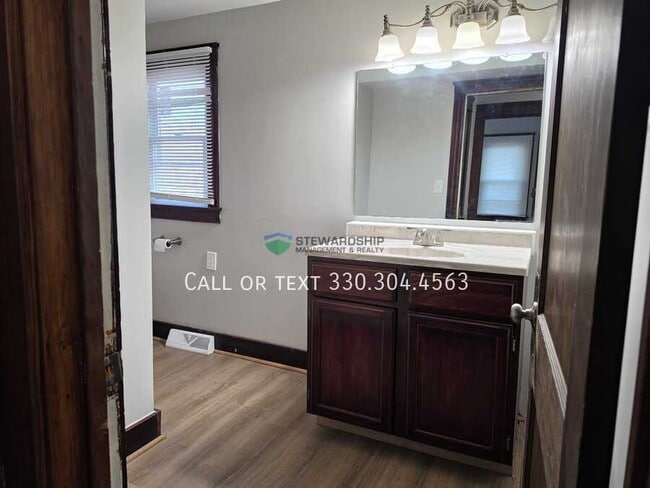 Building Photo - 1014 Berwin St