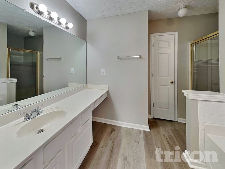 Building Photo - 2930 Arden Ridge Dr