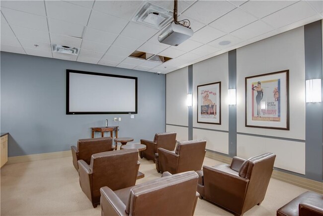 Building Photo - 3040 Peachtree Rd NW