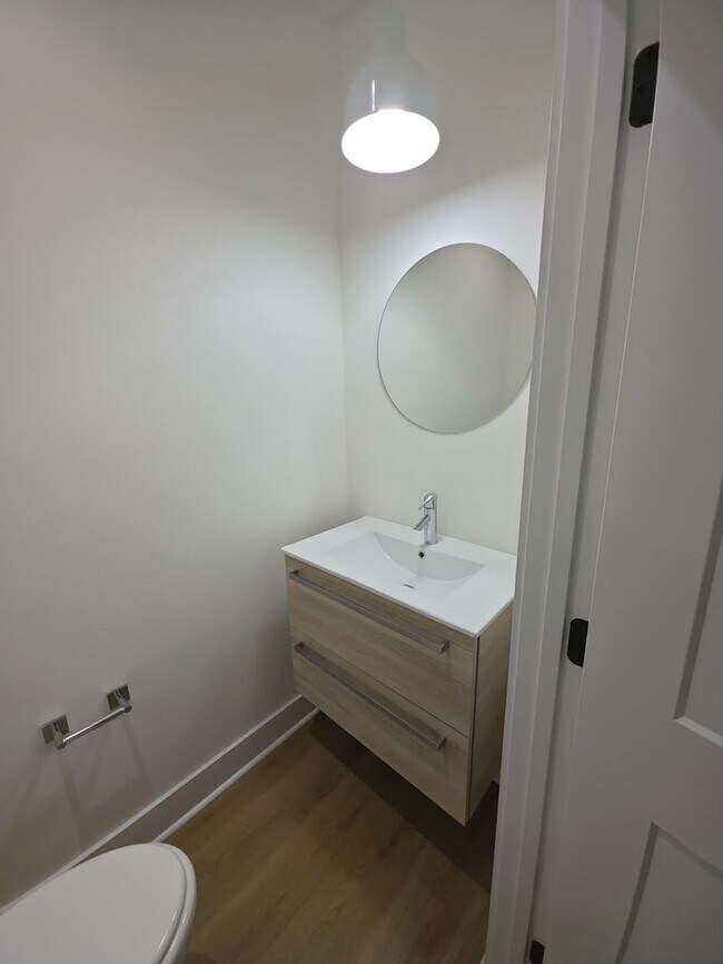 Building Photo - Modern 3-Bedroom Home with Flex Room and Resort-Style Amenities at Highbury