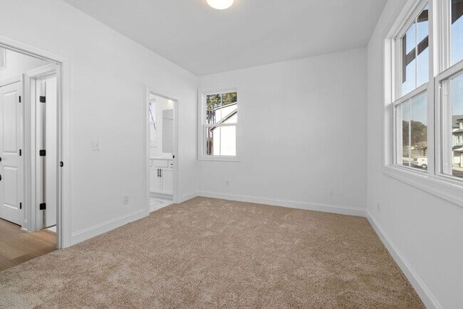 Building Photo - 4820 Gossamer Ln