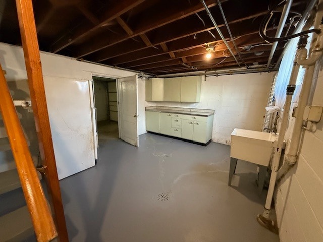 Building Photo - 122 Division St