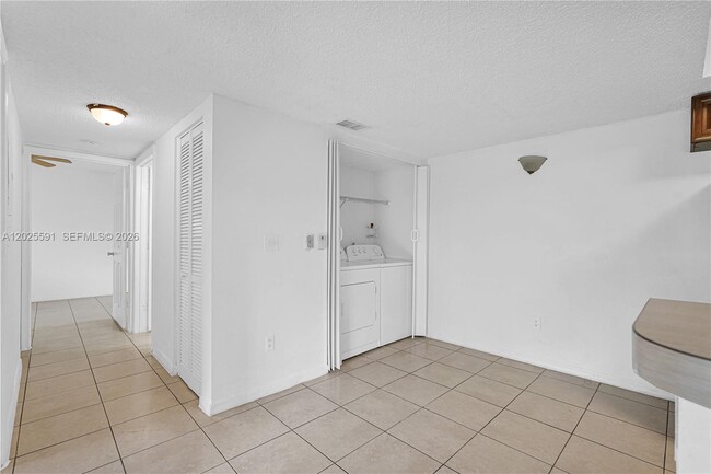 Building Photo - 3680 N 56th Ave