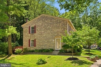 Building Photo - 9101 Bronze Bell Cir