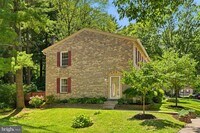 Building Photo - 9101 Bronze Bell Cir