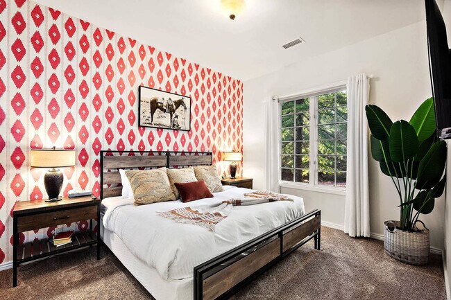 Building Photo - 36 W Dove Wing Dr