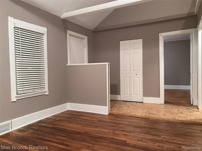 Building Photo - 510 Stratford Rd