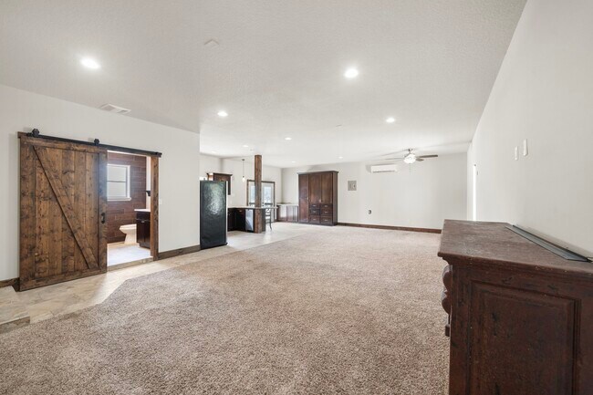 Building Photo - 2318 Avenue J
