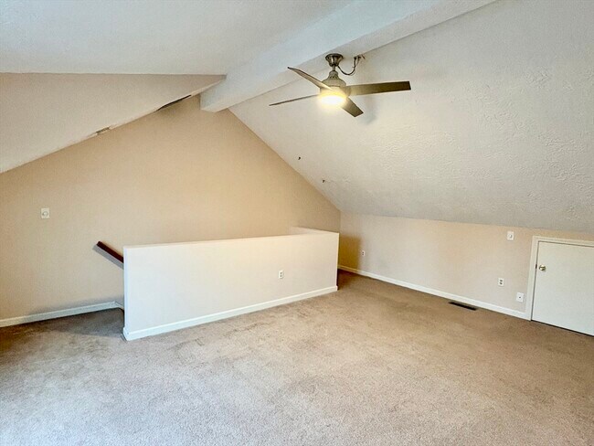 Building Photo - 224 Park St