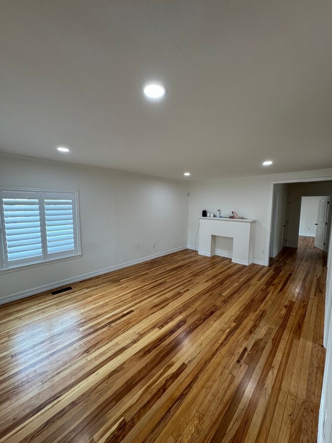 Building Photo - 4201 Porter St