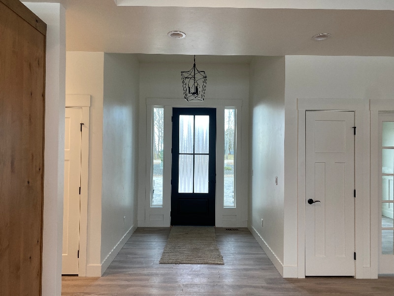 Building Photo - 15550 Riverside Rd