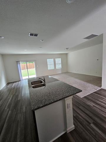 Building Photo - 2629 Silver Leaf Ln