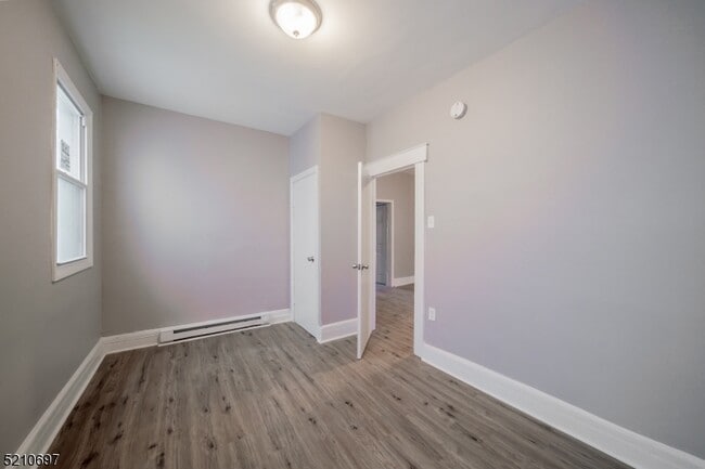 Building Photo - 30 Linden Ave