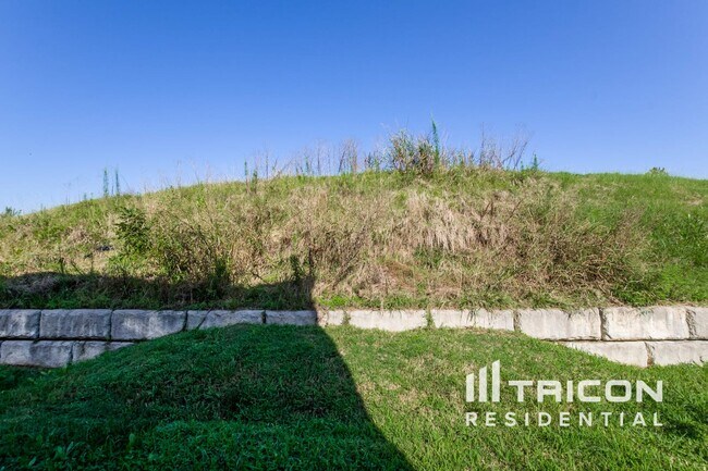 Building Photo - 10838 Traders Ct