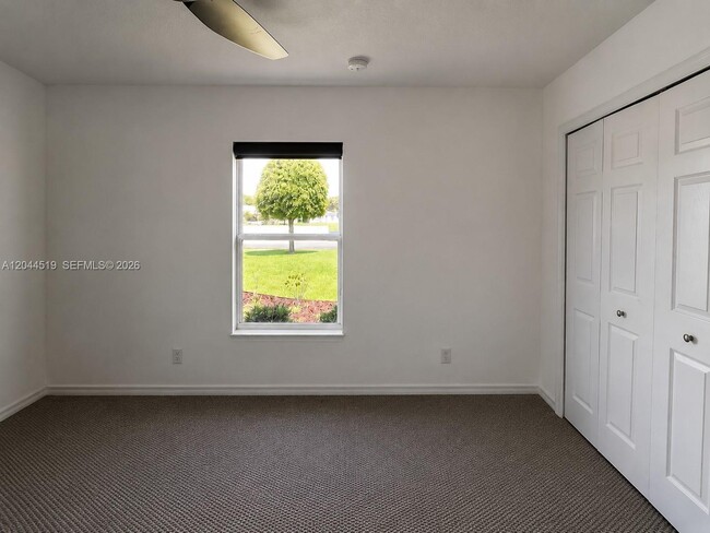 Building Photo - 547 High Hawk Cir