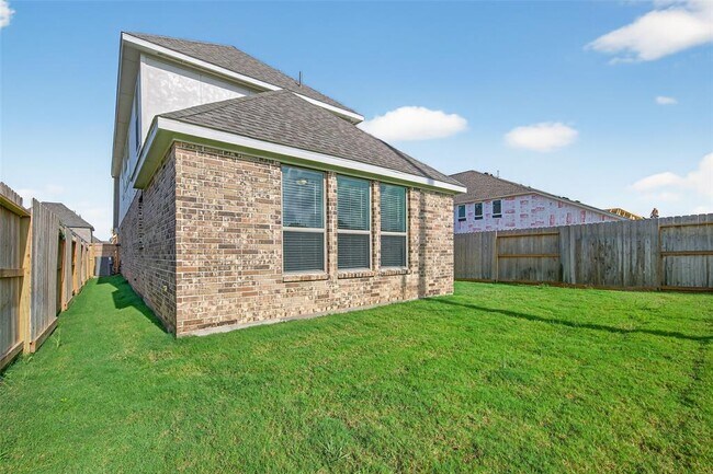Building Photo - 10730 Aquila Star Dr