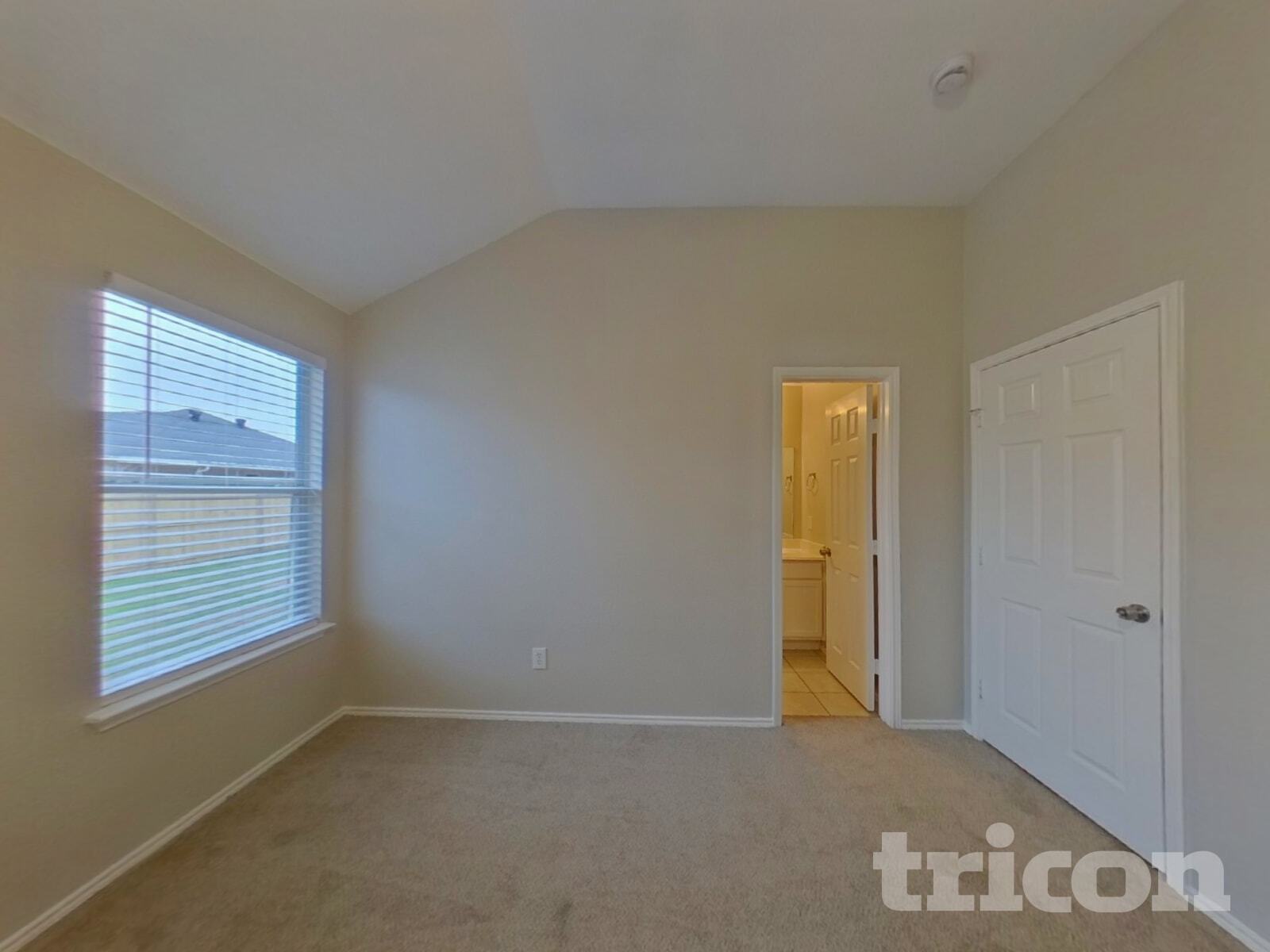Building Photo - 9641 Linton Dr