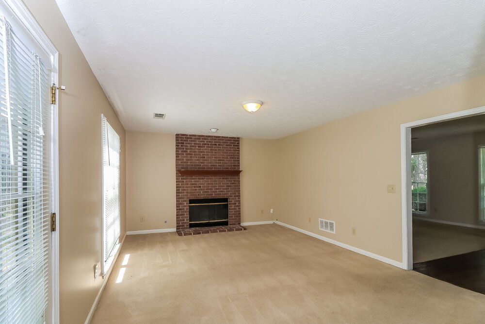 Building Photo - 2885 Summit View Ct