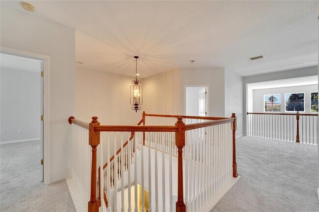 Building Photo - 5604 Skimmer Dr