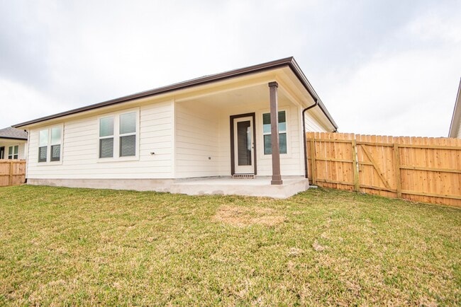 Building Photo - 1722 San Jacinto Dr