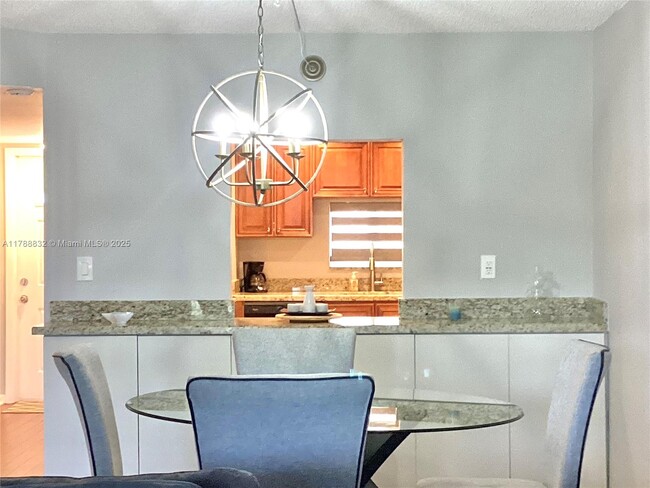 Building Photo - 8980 S Hollybrook Blvd