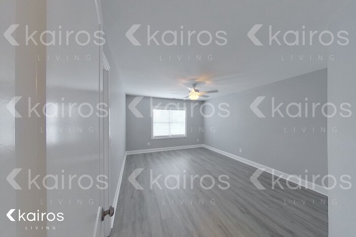 Building Photo - 3717 Oak Leaf Way