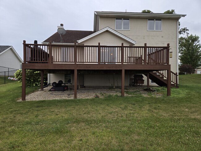 Building Photo - 535 Westfield Dr