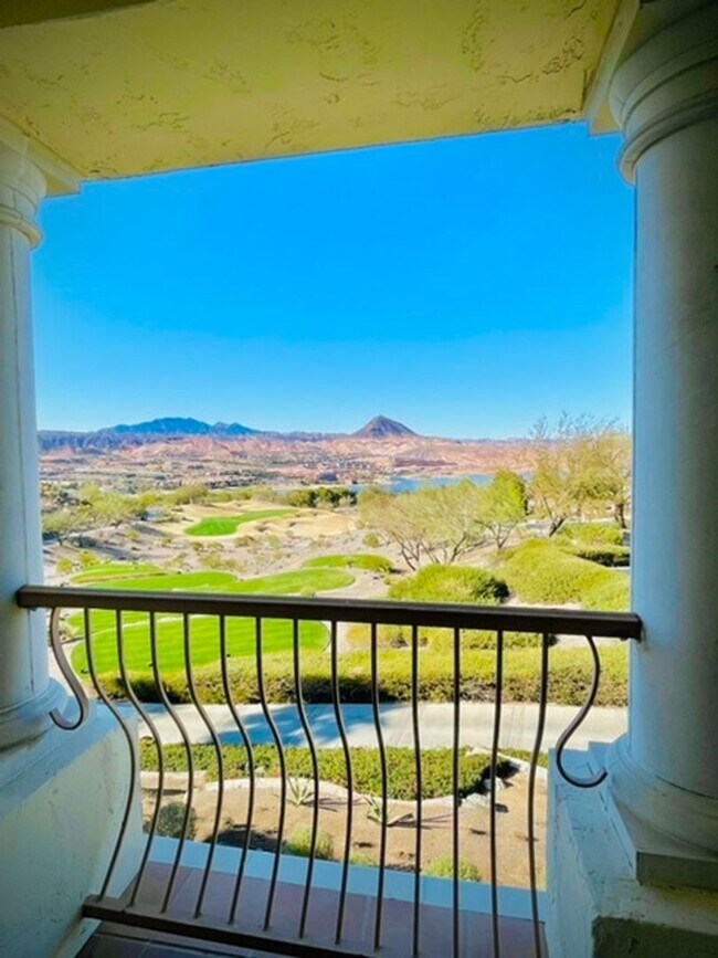 Building Photo - WONDERFULLY UPGRADED “GOLF VILLA” IN: GUAR...
