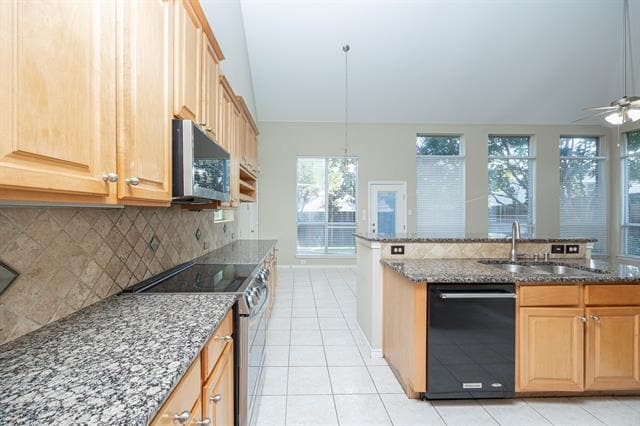 Building Photo - 2404 Heather Glen Dr