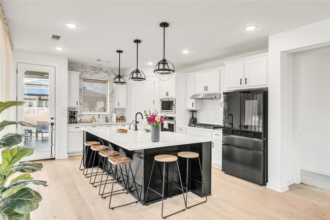 Building Photo - 516 Ahern Ct