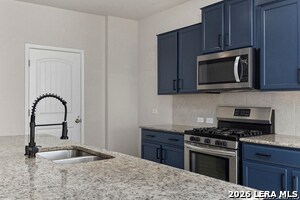 Building Photo - 13835 Fredrick Hl