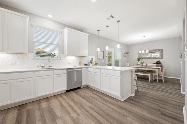 Building Photo - 6317 Conestoga Wagon Way