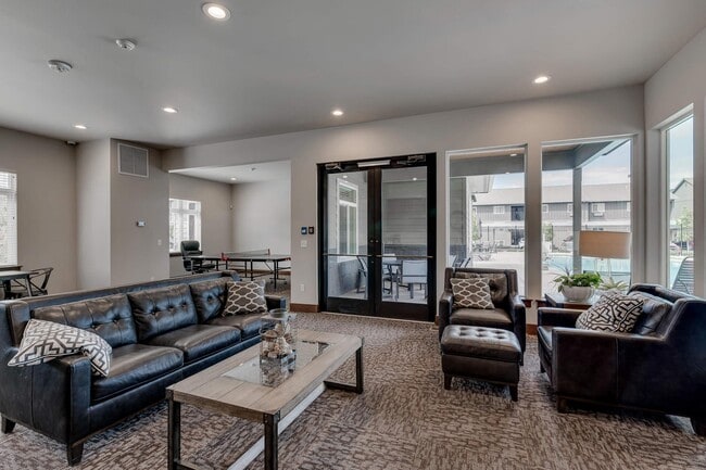 Building Photo - Rylee Ann Apartments