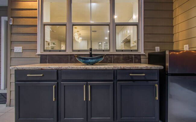 Building Photo - 35 Alden Glen Dr