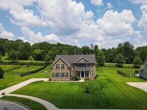 Building Photo - **RARE, EXECUTIVE HOME ON OVER HALF AN ACR...