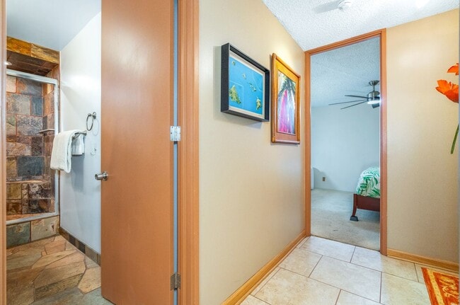 Building Photo - Furnished, One Bedroom/One Bathroom, Ocean...